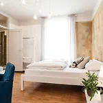 Stop & Sleep Guest house 3*
