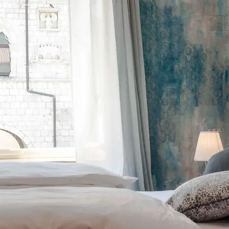 Stop & Sleep Гостевой дом Венцоне