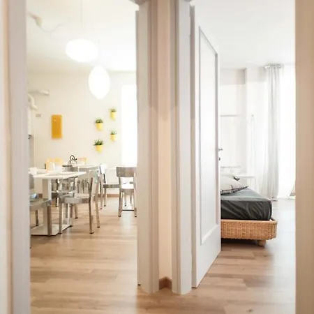 Stop & Sleep Гостевой дом Венцоне