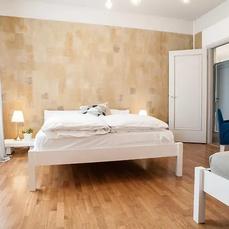 Stop & Sleep Гостевой дом 3*